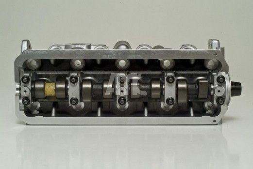 Головка блока цилиндров 908808 AMC