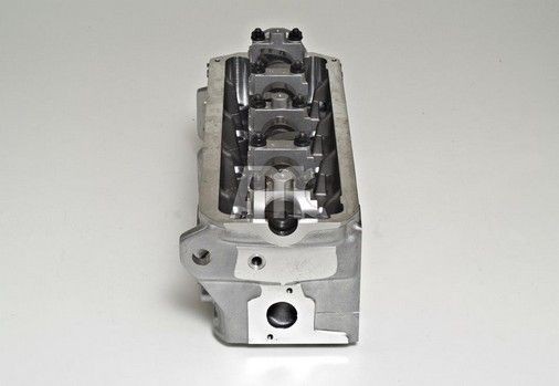 Головка блока цилиндров 908155 AMC