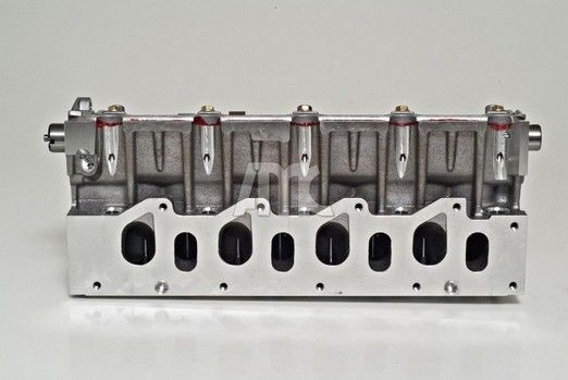 Головка блока цилиндров 908891 AMC