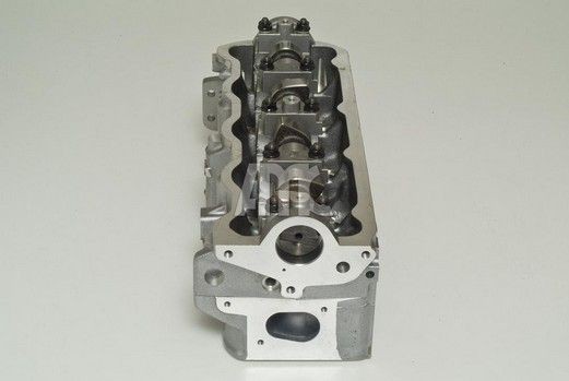 Головка блока цилиндров 908810 AMC