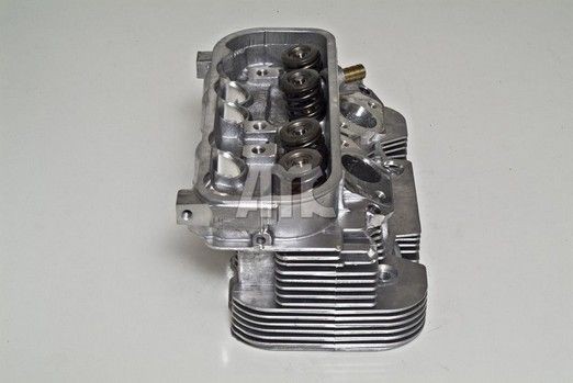 Головка блока цилиндров 910189 AMC