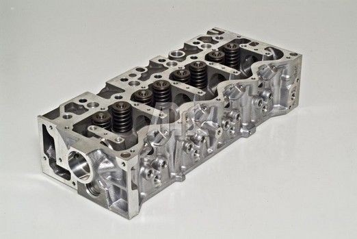 Головка блока цилиндров 908146 AMC
