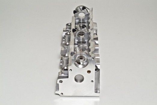 Головка блока цилиндров 908061 AMC