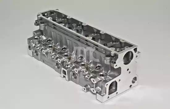 Головка блока цилиндров 908392 AMC