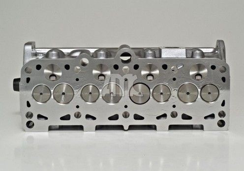 Головка блока цилиндров 908132 AMC