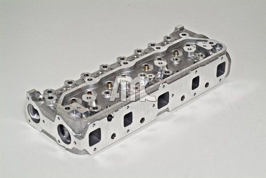 Головка блока цилиндров 908002 AMC